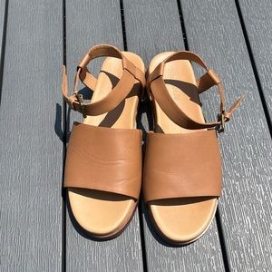 Madewell The Noelle Ankle-Strap Flat